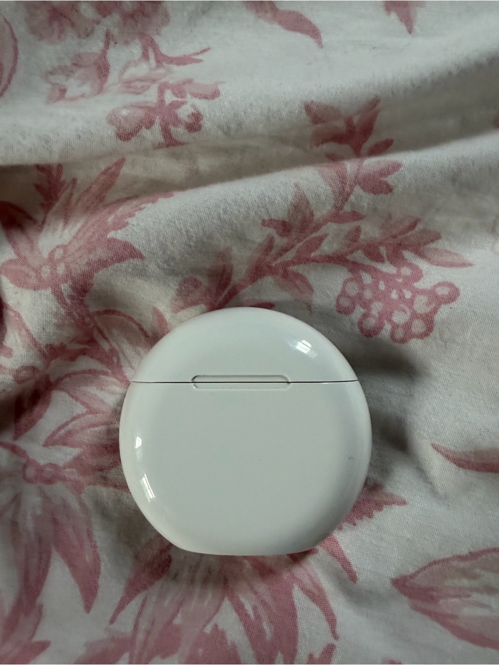 Sleek White Round Wireless Earbuds